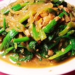 菠菜肉末炖粉条的做法[图]