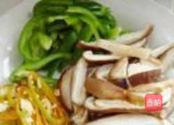 青椒鱿鱼卷的做法图解2