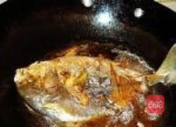 红烧银鲳鱼的做法图解7