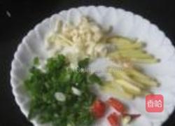 干烧鲳鱼的做法图解2