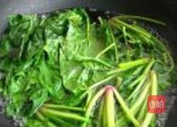 木耳腐竹拌菠菜的做法图解6