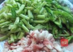 空心菜炒瘦肉的做法图解1