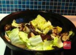 香菇娃娃菜炒大虾的做法图解6