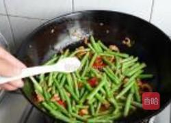豇豆炒里脊的做法图解7