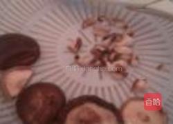 冬菇甜梅菜蒸肉饼的做法图解1