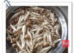 鲜汤蟹味菇的做法图解2