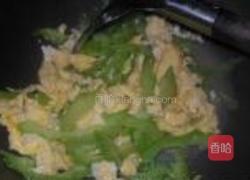 苦瓜炒蛋的做法图解7
