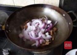 球葱炒鸡爪的做法图解8