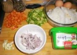 鱿鱼鲜蔬拌饭的做法图解1