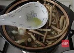 茶树菇牛骨煲的做法图解11