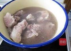 茶树菇牛骨煲的做法图解2