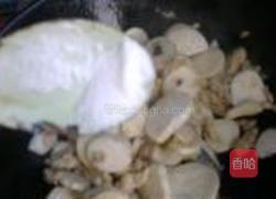 杏鲍菇炒鸡腿肉的做法图解6
