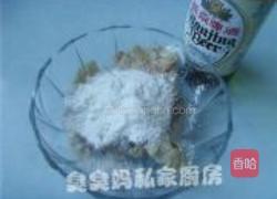 酸菜肥肠鸭血煲的做法图解2