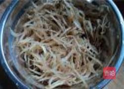 银鱼小炒的做法图解2