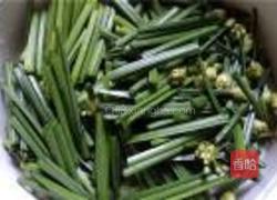 银鱼小炒的做法图解3