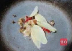 鱼鳔焖白菜的做法图解3