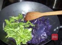 炝紫甘蓝的做法图解3