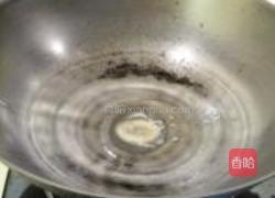 豆腐干炒乌元海参的做法图解2