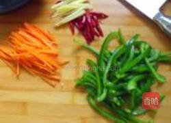 孜然炒面筋的做法图解2