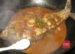 红油豆瓣酱烧鳊鱼的做法图解6