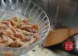 山药青笋炒鸡丝的做法图解5