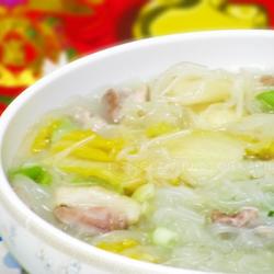 家常酸菜粉条五花肉的做法[图]