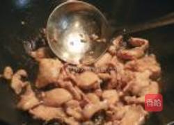 蘑菇炒鸡片的做法图解4