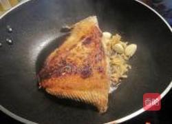 红烧左口鱼尾的做法图解3