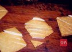 韭菜炒豆腐干的做法图解2