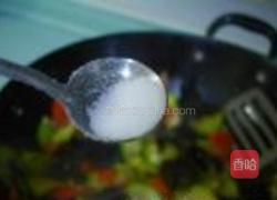 西葫芦炒木耳的做法图解8