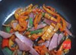 红椒炒腊肉的做法图解4