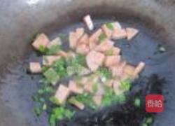 黄豆芽炒火腿肠的做法图解4