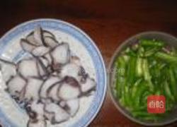 辣炒墨鱼的做法图解1