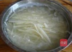 青红椒炒土豆丝的做法图解2