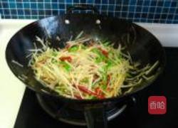 青红椒炒土豆丝的做法图解7