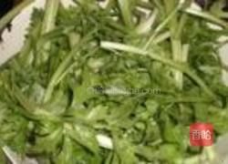 芹菜地瓜梗的做法图解2