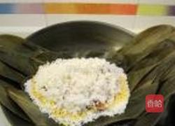 广西猪手大粽子的做法图解18