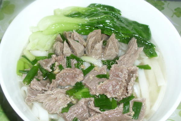 牛肉粿条汤