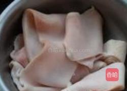 凉拌猪皮冻的做法图解1
