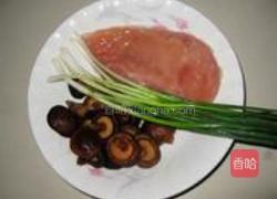 三色鸡丁的做法图解1