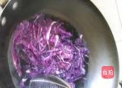 紫甘蓝拌豆腐丝的做法图解2