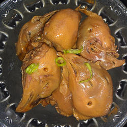 自制卤鸡头的做法[图]