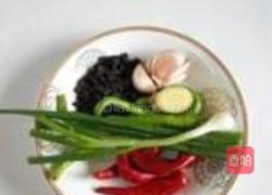 粉蒸鸡爪的做法图解2