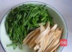 鸡蛋香干炒香葶的做法图解2