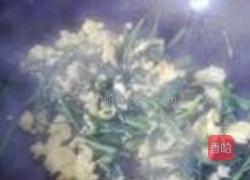 韭菜炒鸡蛋的做法图解7