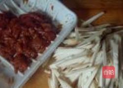 杏鲍菇炒肉丝的做法图解2