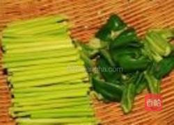 泡椒鳝鱼的做法图解3