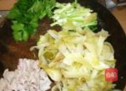 酸菜大肠的做法图解2