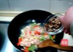 桃仁炒虾球的做法图解12