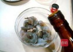 桃仁炒虾球的做法图解3